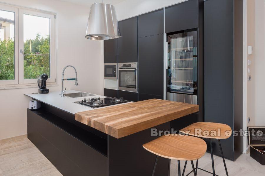 Unikátní luxusní vila s výhledem na moře