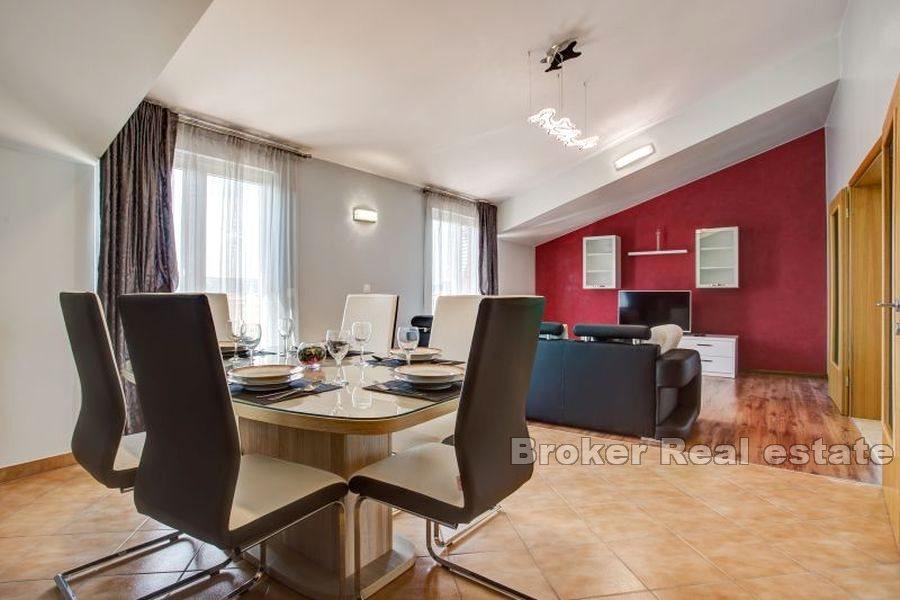 Apartmenthaus in der Nähe des Meeres