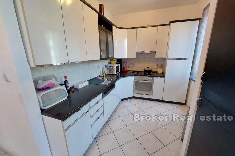 Manuš, elegant leilighet med tre soverom i sentrum