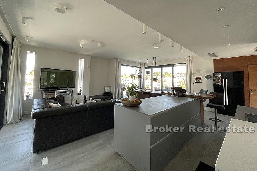 Luksusvilla, første rad til sjøen