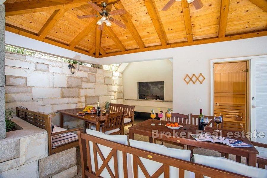 House with pool in a secluded location