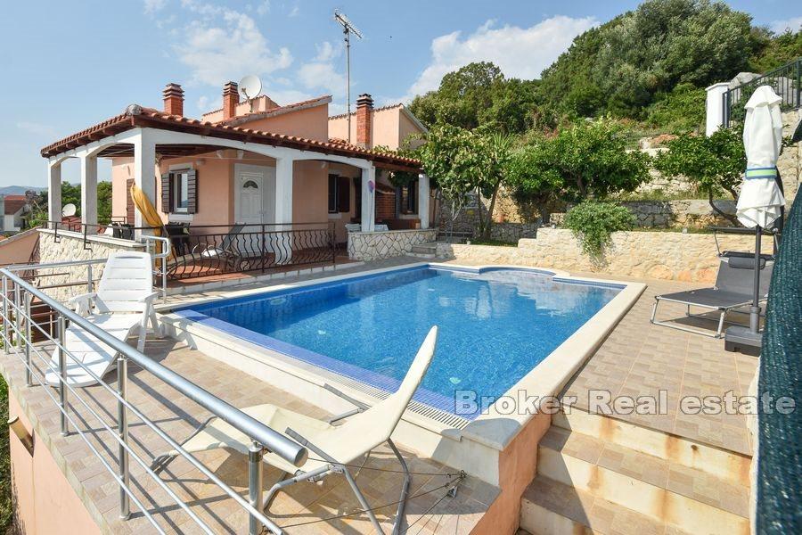 House with pool and panoramic view