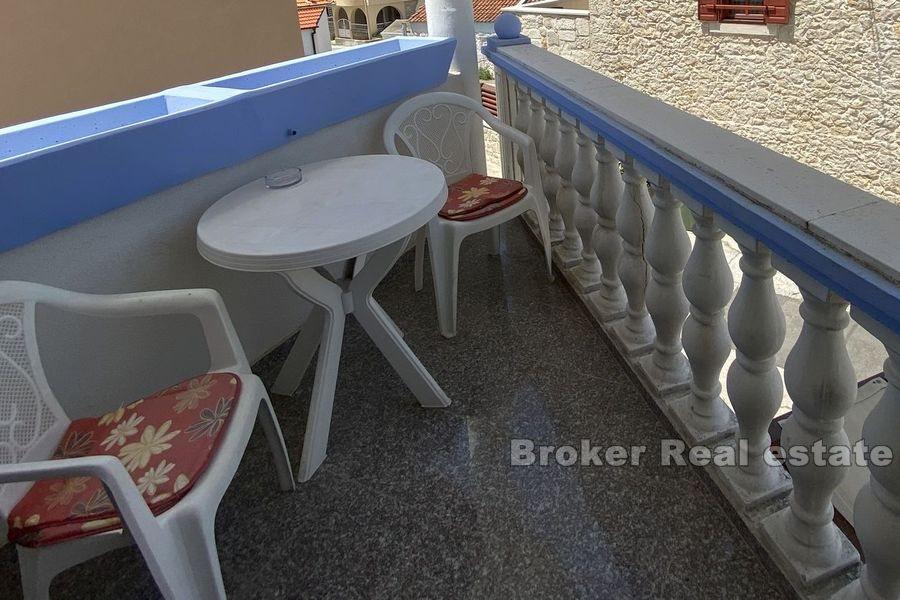 House with business space near the sea