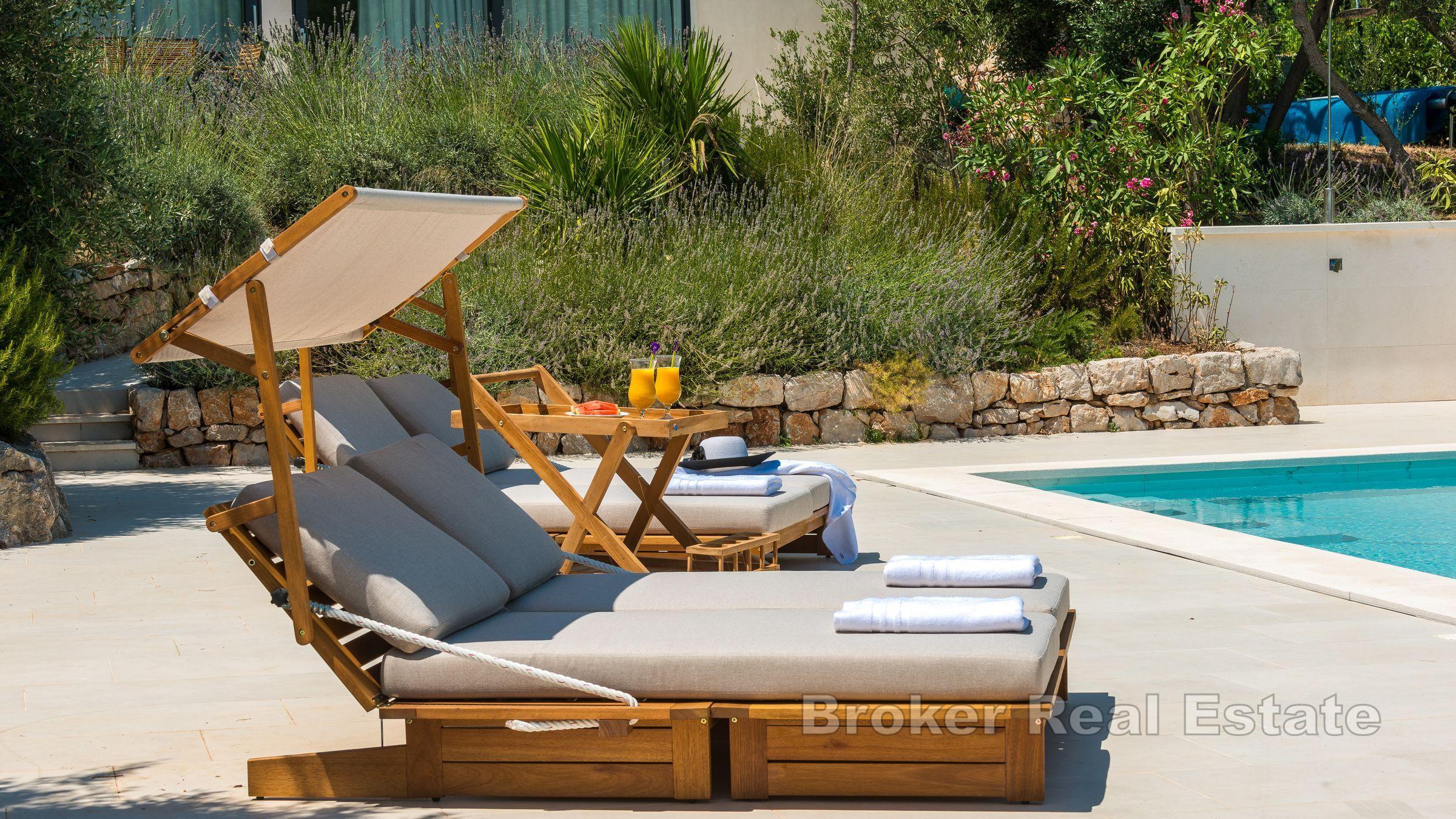 Villa de luxe unique, première rangée de la mer