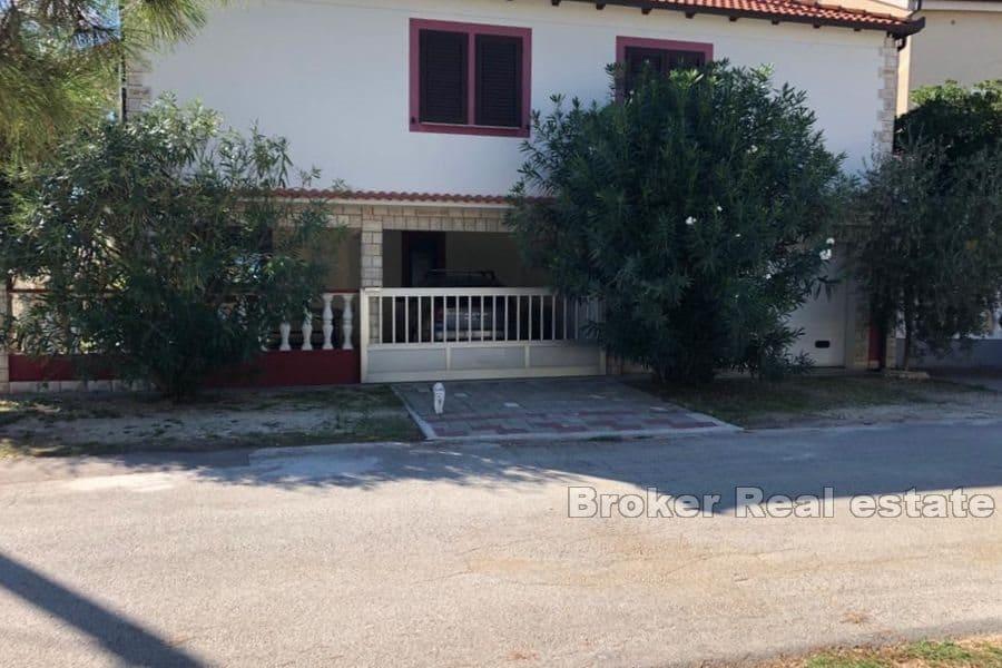 Apartment house, first row to the sea