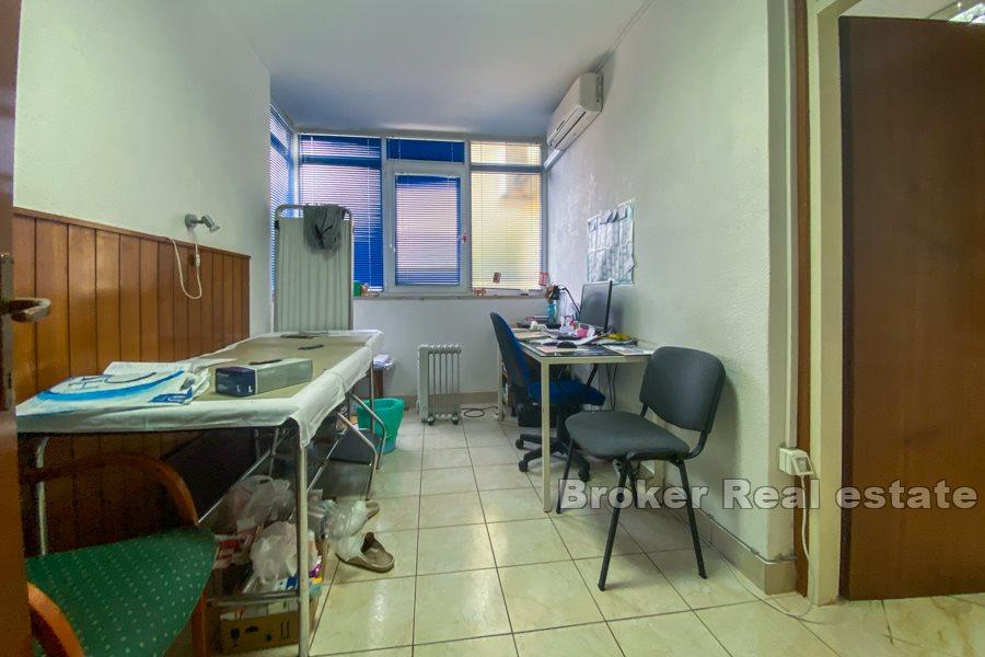 Büroräume / allgemeine Übungsräume, Split 3