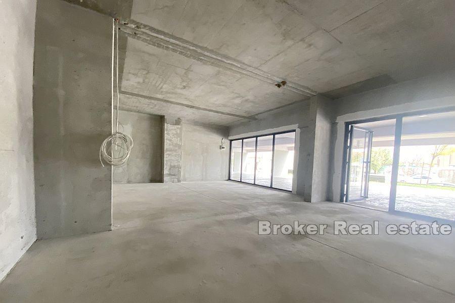 Locale commerciale in un nuovo edificio