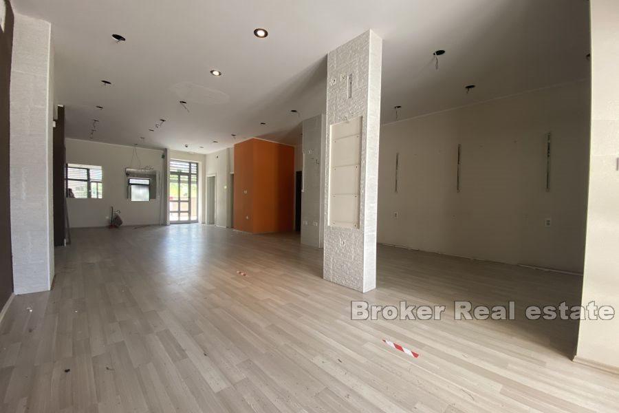 Trstenik, lokal biznesowy na parterze, 90m2