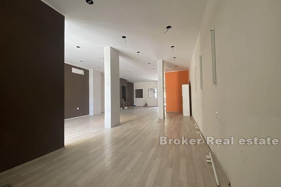 Trstenik, lokal biznesowy na parterze, 90m2