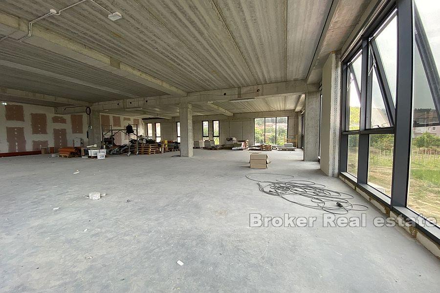 Attractive business premises in a new building