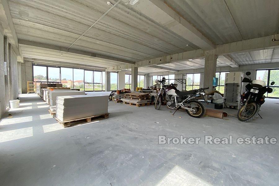 Attractive business premises in a new building