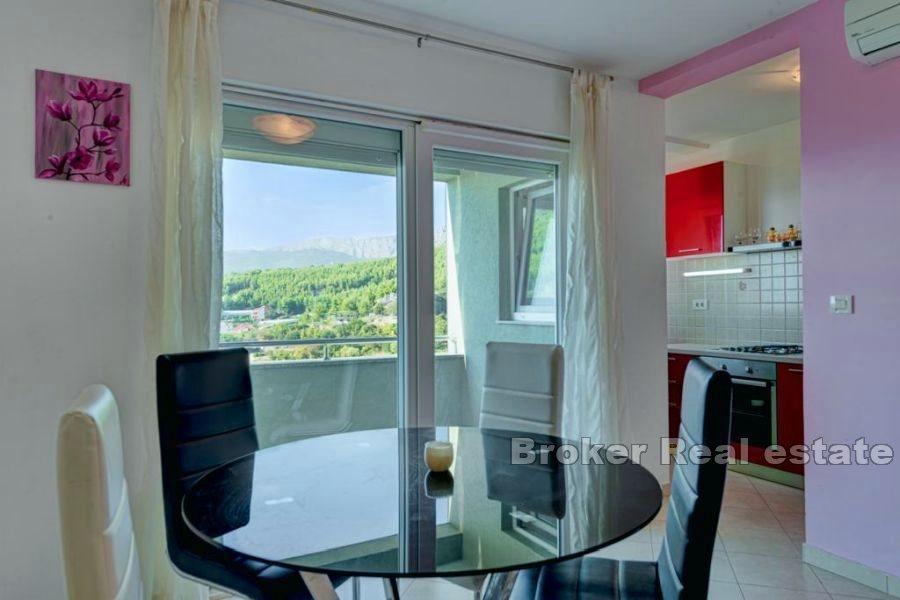Apartmanska kuća s pogledom na more
