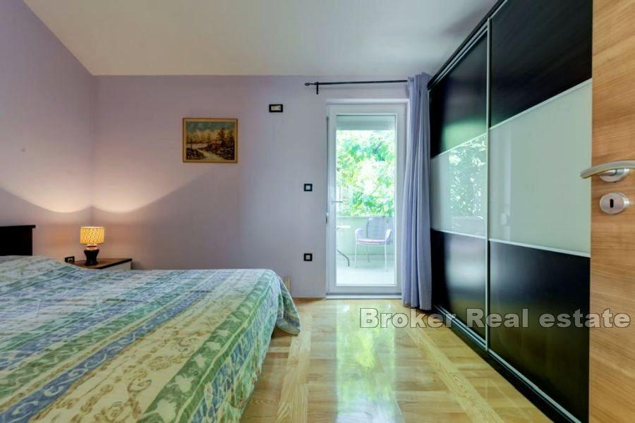 Palazzina con vista mare