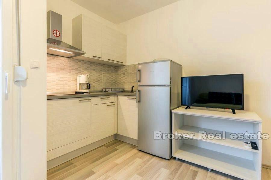 Apartmanska kuća s pogledom na more