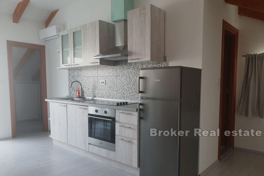 Apartmanska kuća s pogledom na more