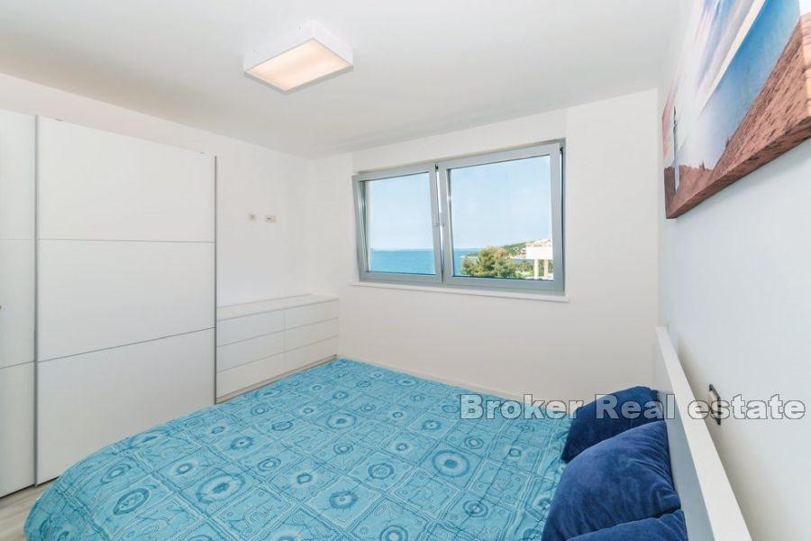 Penthouse i første rad til sjøen