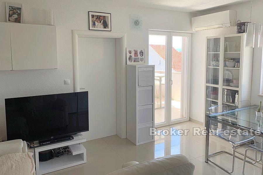 Appartamento con due camere da letto con vista mare