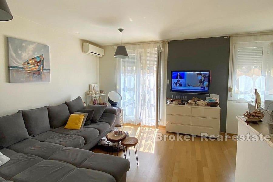Žnjan, trzypokojowe mieszkanie na dwóch piętrach