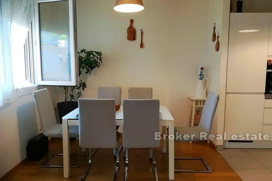Žnjan, three bedroom apartment on two floors