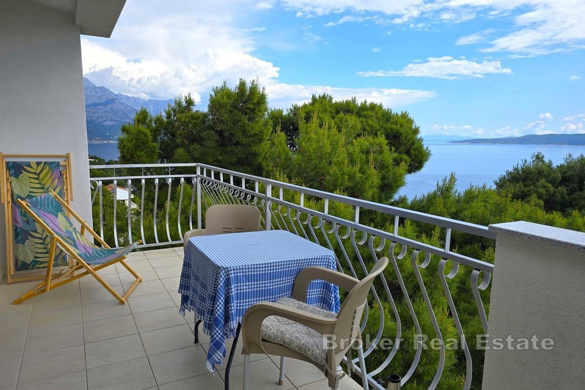 Immeuble avec vue sur la mer