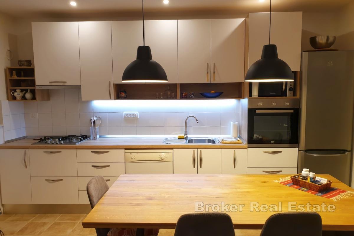 Immeuble avec vue sur la mer