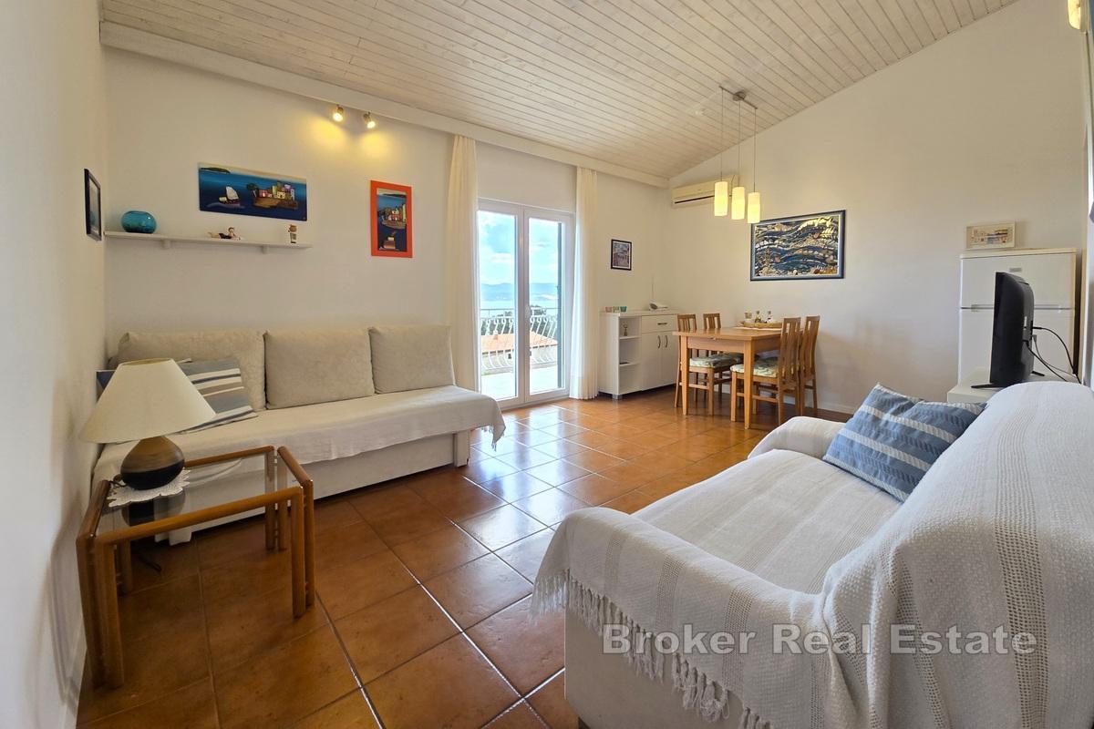 Apartmanska kuća s pogledom na more