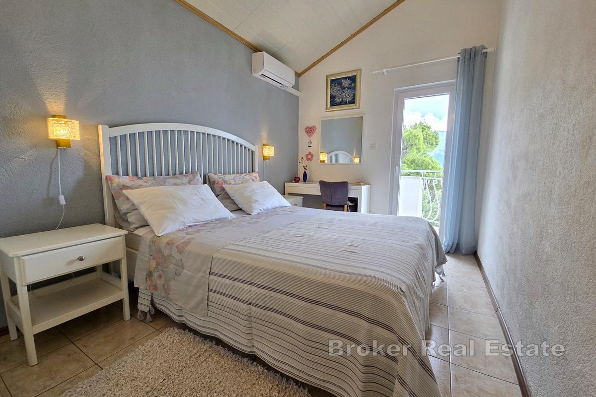 Immeuble avec vue sur la mer