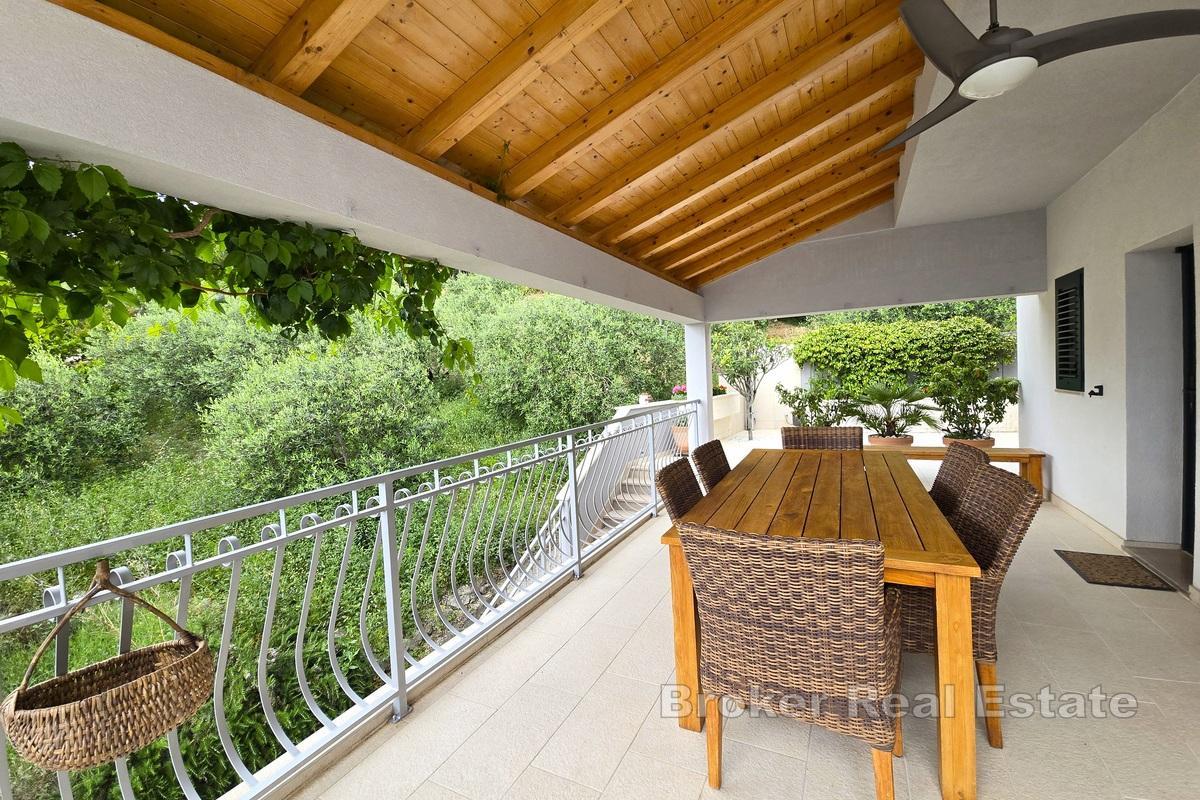 Immeuble avec vue sur la mer