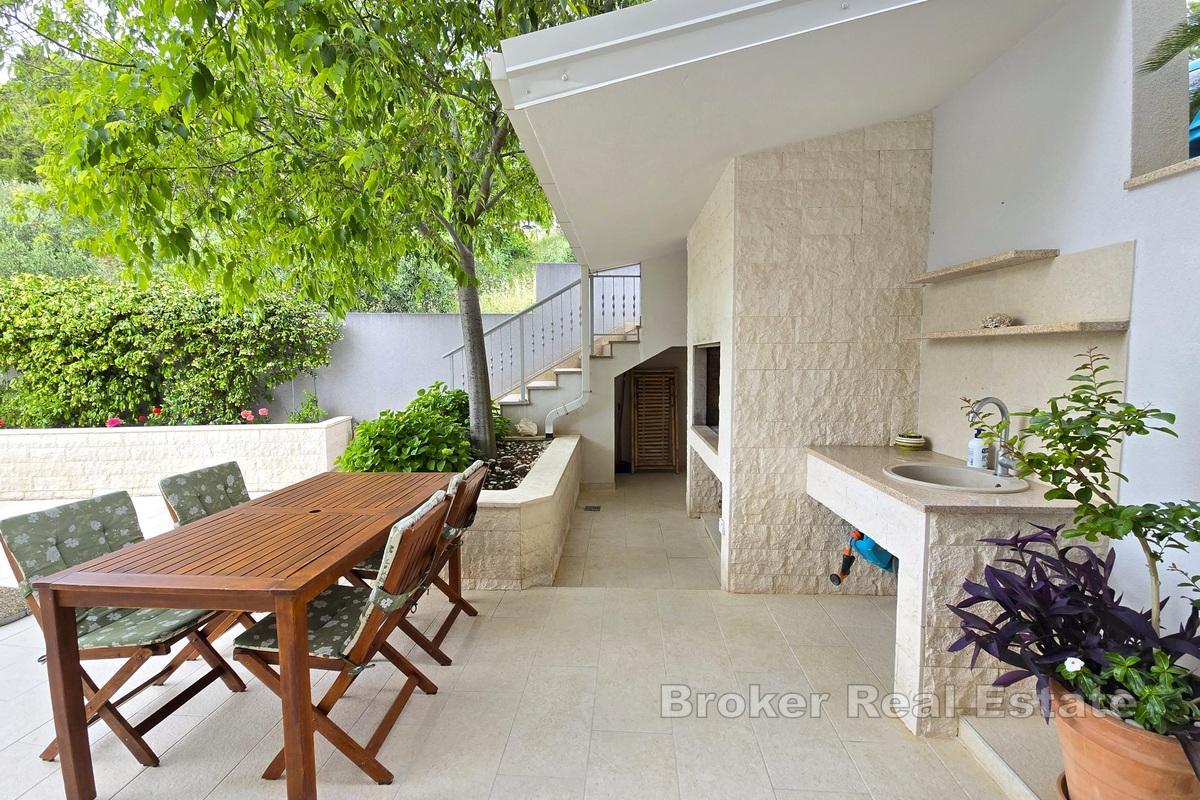 Immeuble avec vue sur la mer