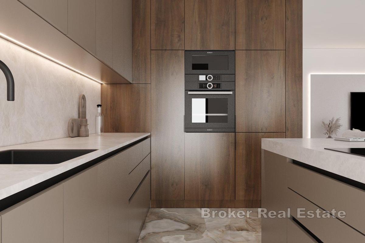 Moderne villa i andre rad til sjøen