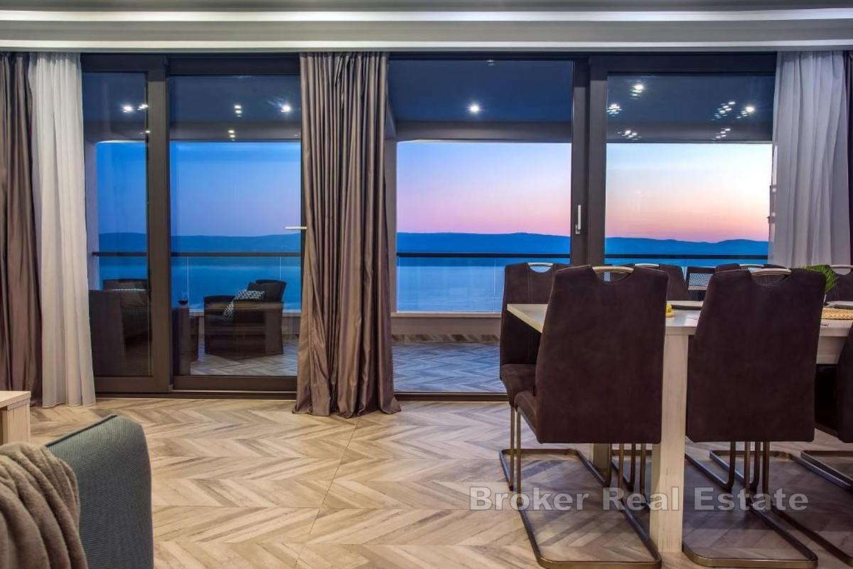 Villa avec piscine et vue mer