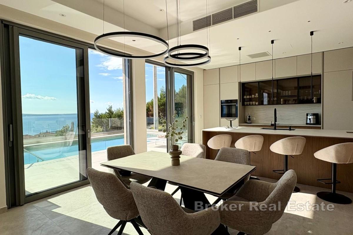 Villa avec piscine et vue mer