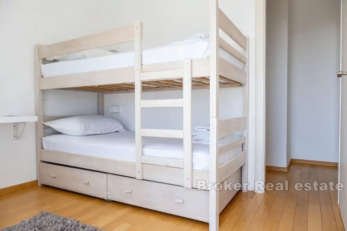 Vila s bazénem a panoramatickým výhledem