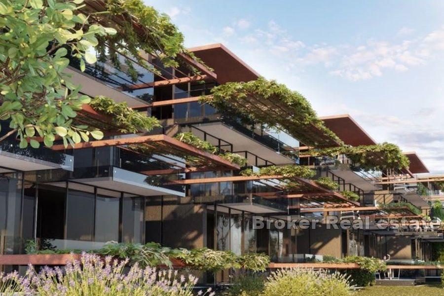 Newly built penthouse, first row to the sea