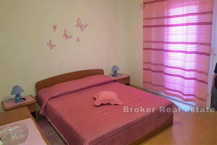 Многоквартирный дом с видом на море