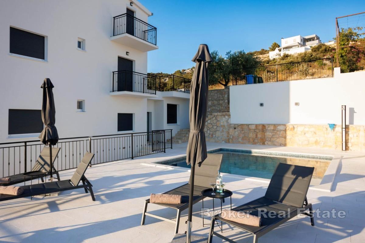 Villa in terza fila al mare