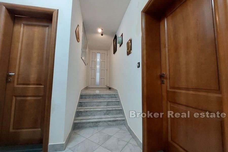 Dům s otevřeným výhledem na moře