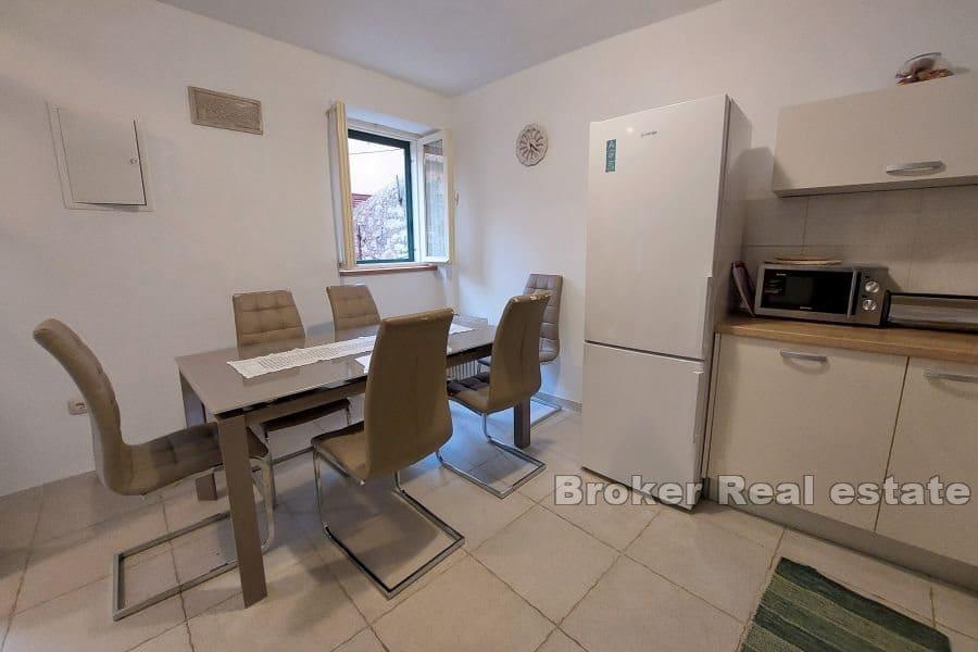 Kamenný dům v centru