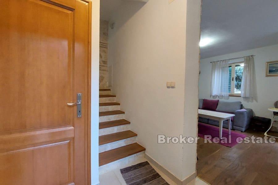 Kamenný dům v centru