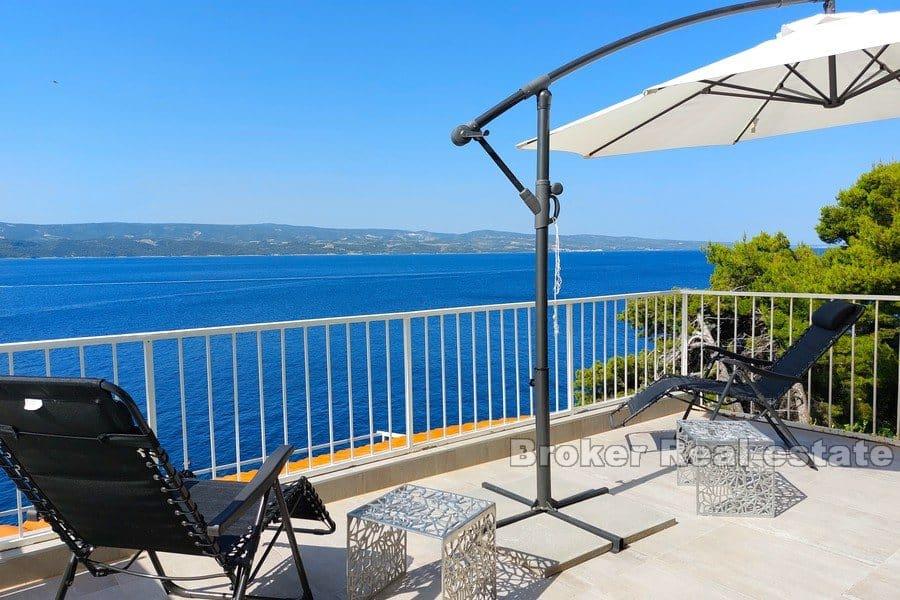 Maison jumelée au premier rang de la mer