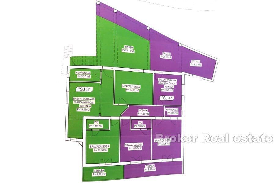 Apartmanska kuća u prvom redu do mora