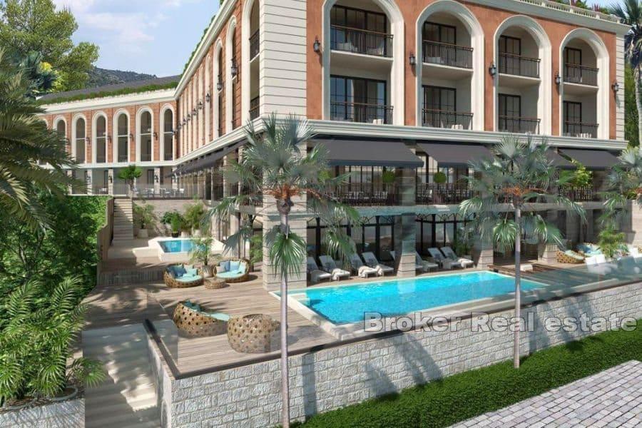 Byggtomt med projekt, första raden till havet