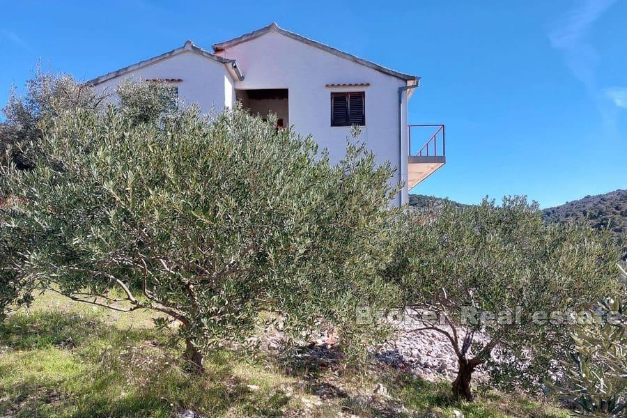 Unfertiges Haus mit Meerblick