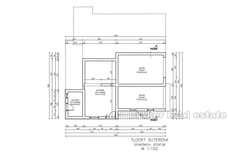 Unfertiges Haus mit Meerblick
