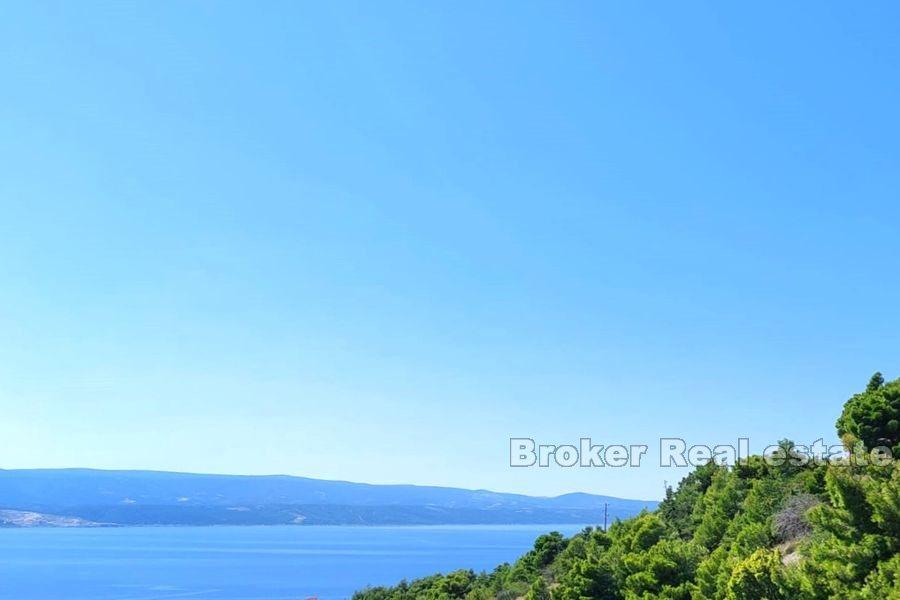 Grundstück in ruhiger Lage mit Blick auf das Meer