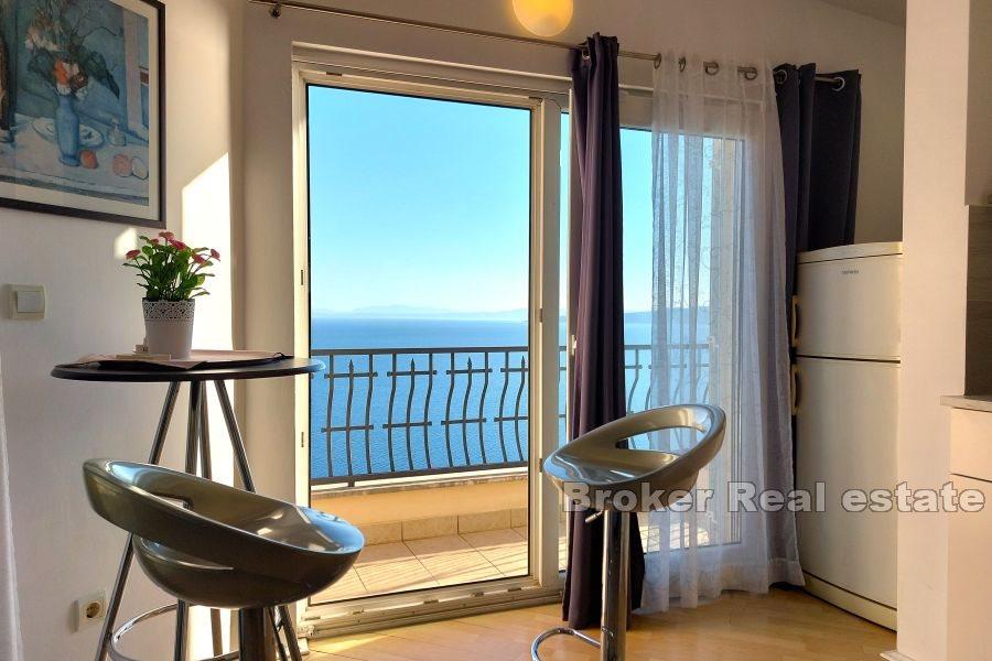 Samostatně stojící dům s výhledem na moře