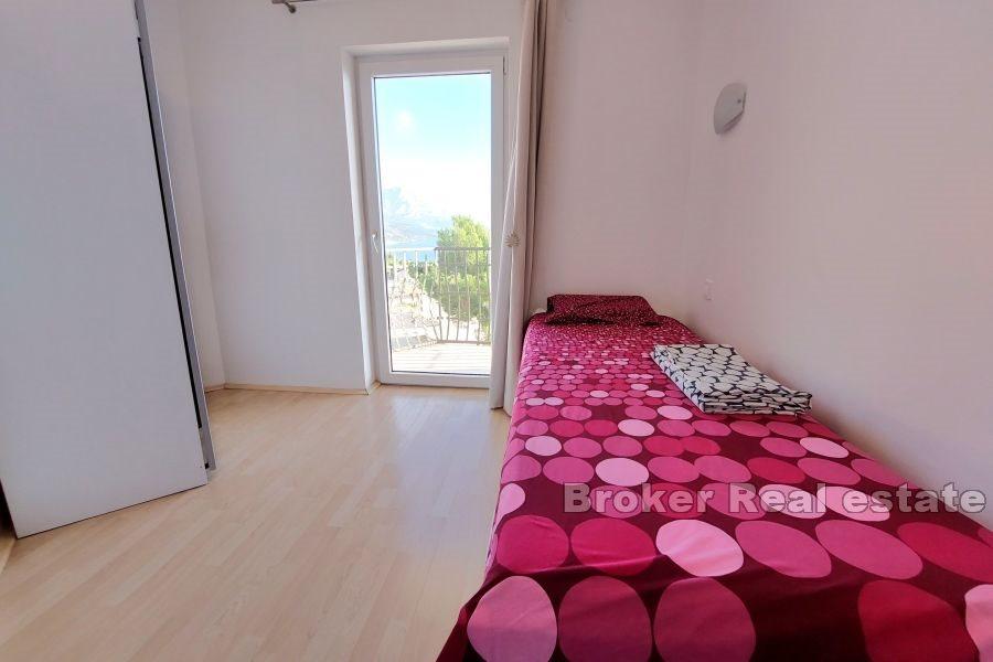 Samostatně stojící dům s výhledem na moře