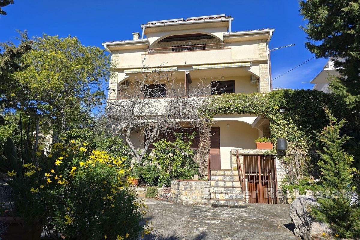 Apartment house in the second row to the sea