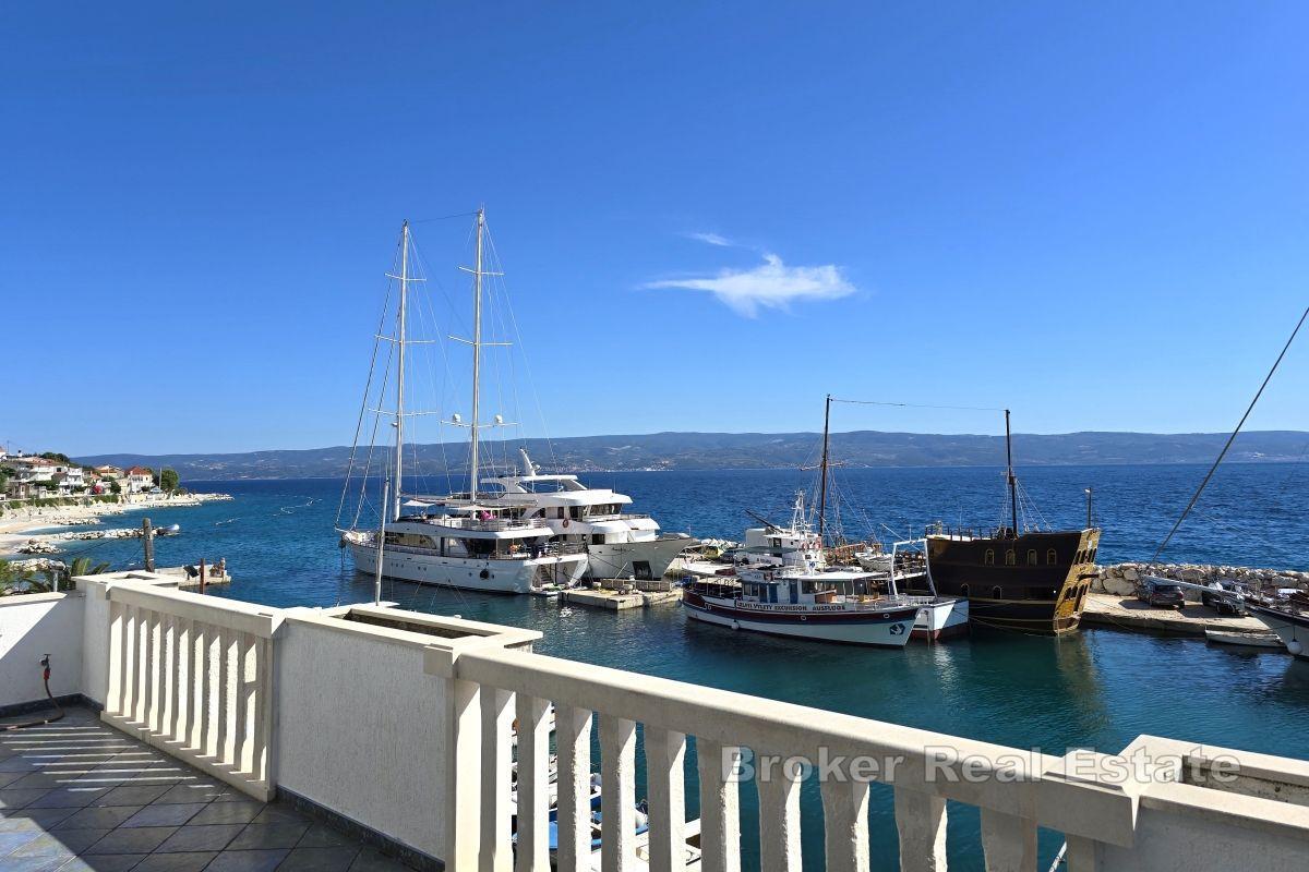 Immeuble en première ligne de la mer