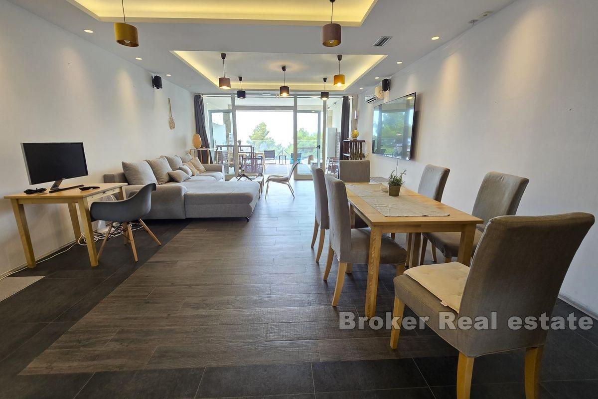 Apartment in a luxury apartment building with a sea view